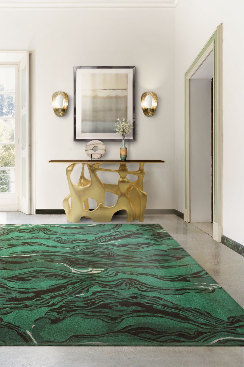 Modern classic hallway with green AMAZON RUG and golden console and wall lights
